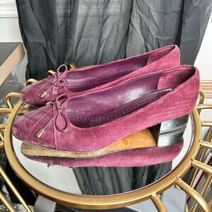 Brooks Brothers Suede Cap Toe Heels.